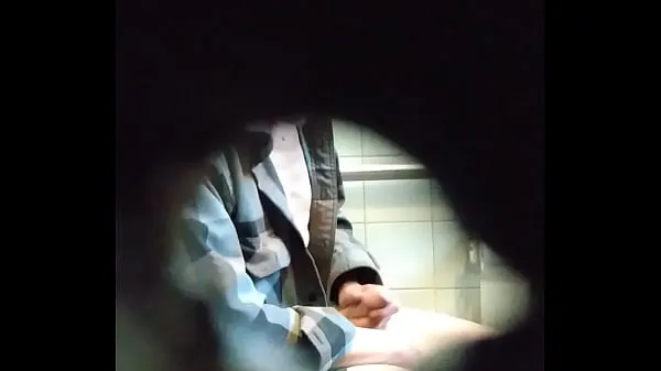 Film Spiare uomo bianco nel bagno pubblico 3interessanti