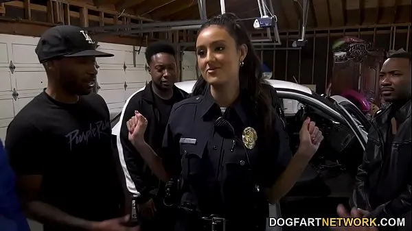 Gorące Police Officer Job Is A Suck - Eliza Ibarra fajne filmy