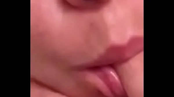 Hot Jaidah Quinn sucking on her finger to preview her head skill with lips and tongue cool Movies