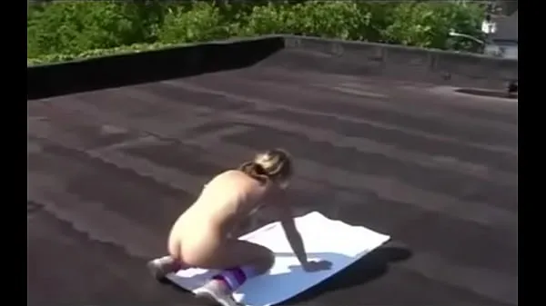 أفلام ساخنة Hot babe Tabitha exercises topless, bouncing her tits رائعة