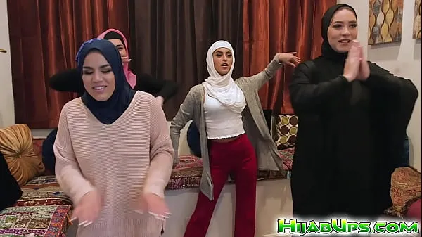 The wildest Arab bachelorette party ever recorded on film Phim hấp dẫn