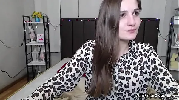 Brunette amateur Ukrainian babe AmfisaBert in leopard print t shirt stripping off to red bra then naked showing small tits and firm ass on webcam Filem sejuk panas