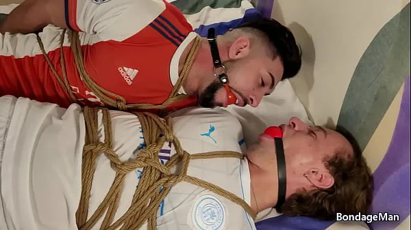 Горячие Several brazilian guys bound and gagged from Bondageman now available here in XVideos. Enjoy handsome guys in bondage and struggling and moaning a lot for escape крутые фильмы